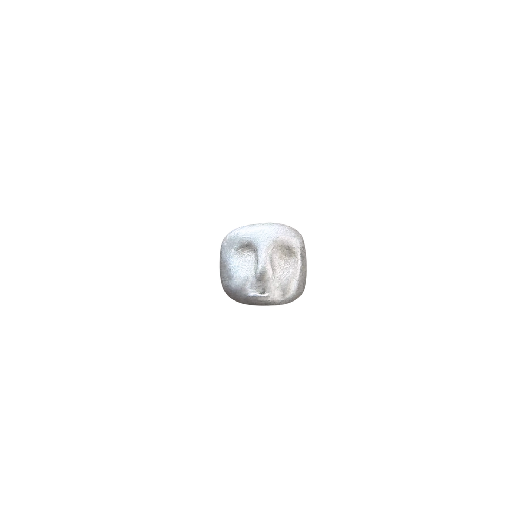 teeny face stud | silver