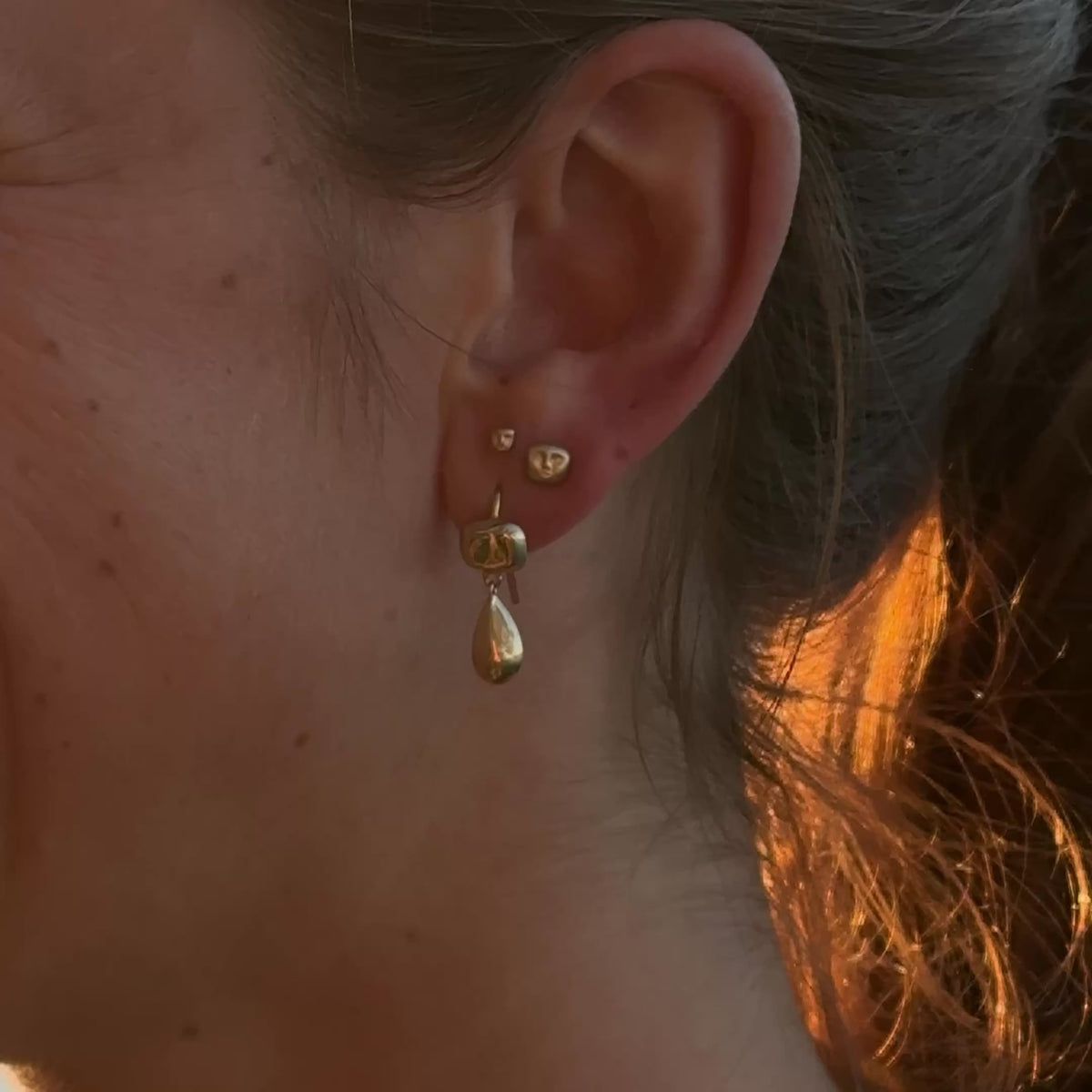 geo drop earring | gold
